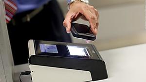 New Zealand: Hand over phone password at border or face $3,200 fine
